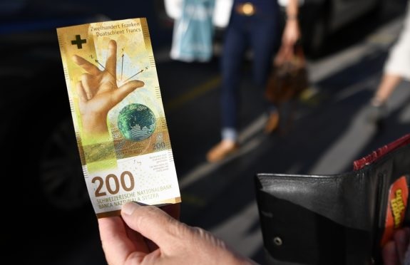 200-franc banknotes awakens dark memories for Albanians, Bank of Switzerland gives explanations