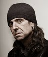 Phil Campbell – guitarra 