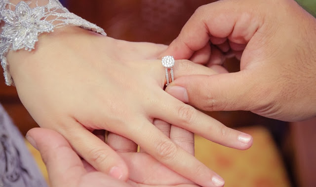 Makna cincin pernikahan