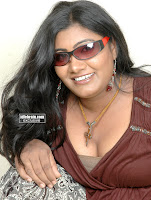 udaya bhanu,hot udaya bhanu,sexy udaya bhanu,actress showing boobs,boobs show actress