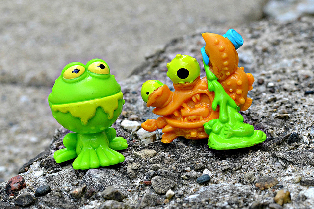 Little Weirdos: Mini figures and other monster toys: The Ugglys Pet