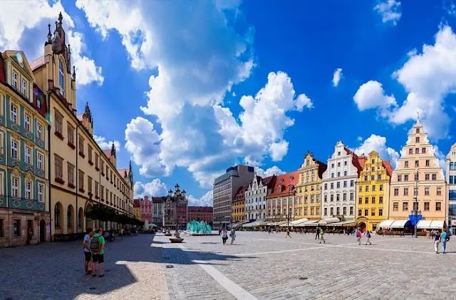 Exploring the Rich Cultural Tapestry of Poland: 12 Must-Visit Places