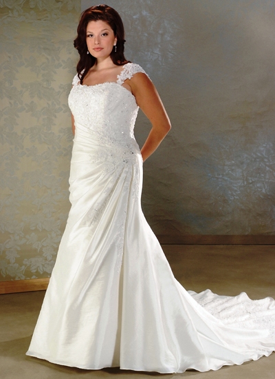 wedding dresses for larger women