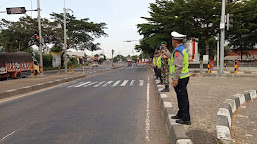 Polres Indramayu dan Kodim 0616 Bersinergi Cegah Kemacetan di Pos Pelayanan Lingkar Lohbener