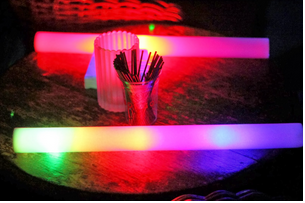 https://nightclubsuppliesusa.com/led-foam-sticks/