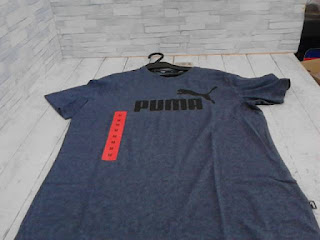 未使用品　PUMA　ネイビー　Mサイズ　半袖Tシャツ　９９０円