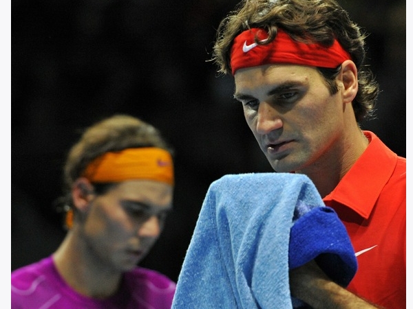 Federer beats Nadal in 2010 ATP World Tour Finals
