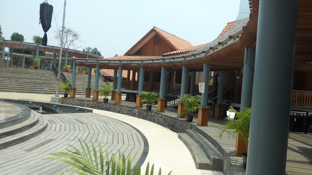 Tempat di Setu Babakan Yang Cocok Buat Foto Pre-Wedding 