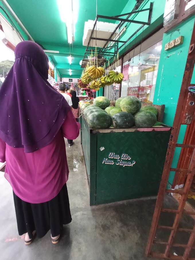 Pagi Pagi Dah Beratur Depan Kedai