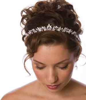 wedding hairstyles with tiara