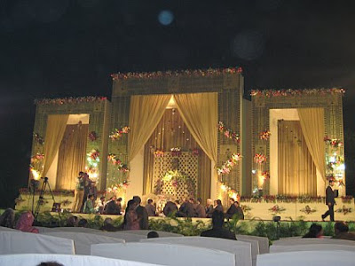Indian Wedding Decorations, Indian Wedding Stage Decorations, Wedding Decorations Indian, Decorating Indian Bridal Suite, Indian Wedding deco, Gingsul India