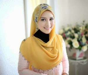 cara memakai jilbab segi empat