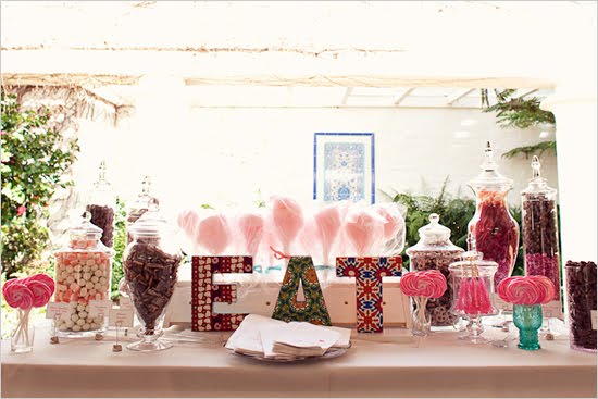 candy table for wedding