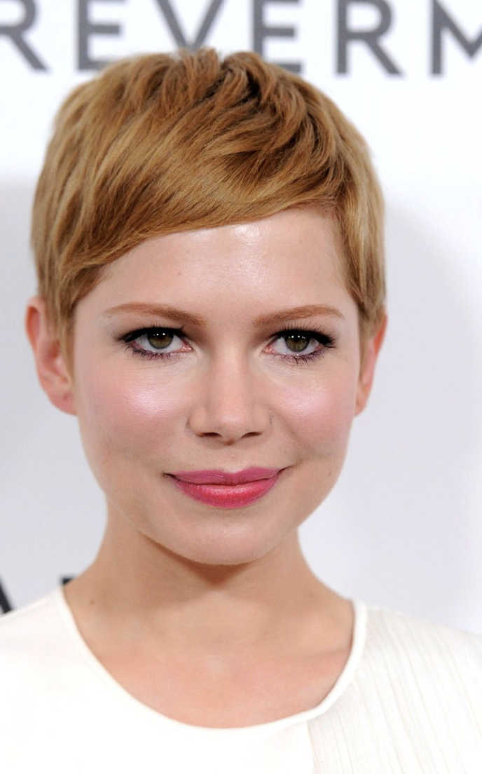 short hairstyles for women with thin hair