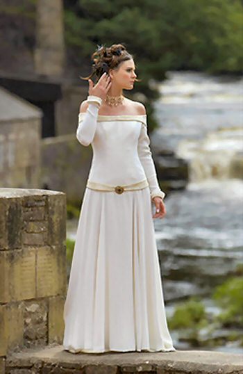  AAAAAAAAArI hbyFJzVlXk s1600 MedievalCelticWeddinggownjpg dress she 