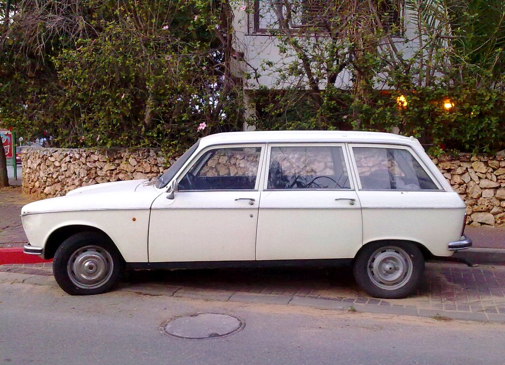 Reader Submission 1967 Peugeot 204 Wagon