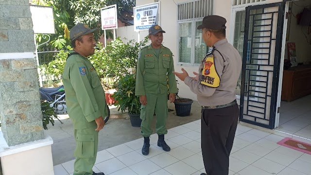 Bhabinkamtibmas Polsek Padang Hulu Kunjungi Petugas Linmas Kelurahan Bandar Sono