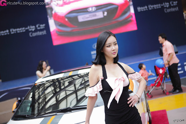 7 Min Soo Ah at Hyundai Best Dress-up Car Contest 2012-very cute asian girl-girlcute4u.blogspot.com