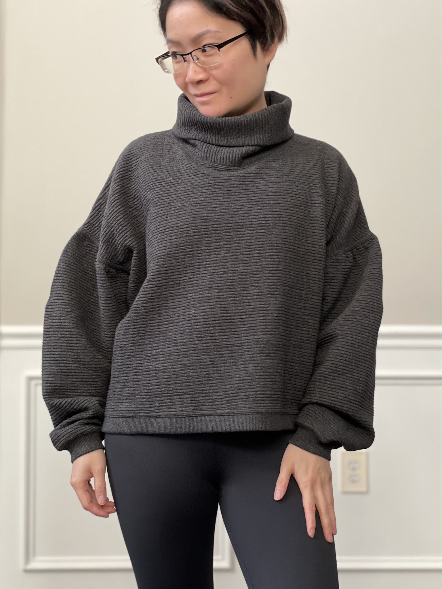 Fit Review Friday! Peaceful Moments Pullover, Scuba High Rise
