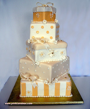 variation wedding cake box