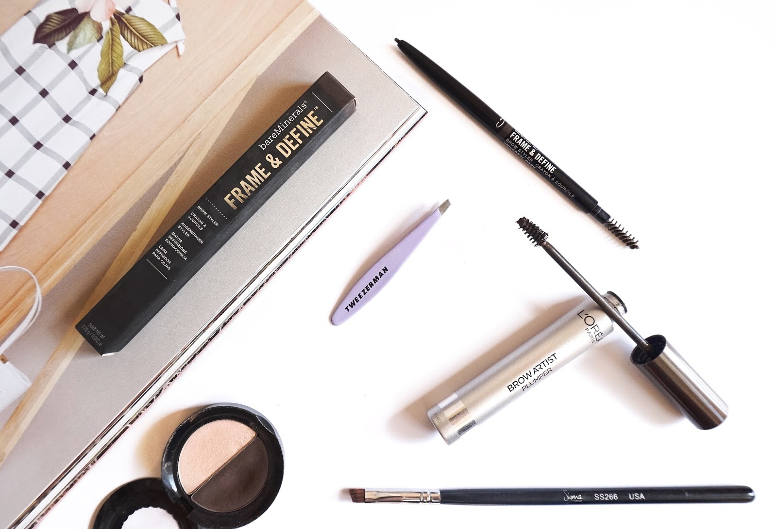 bareMinerals Frame & Define Brow Styler