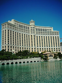 Bellagio from the boulevard