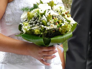 http://www.blushbloomsandevents.com.au/wedding/