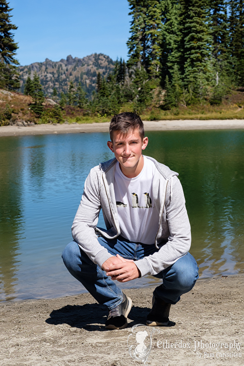 Professional high school senior portraits at Mount Rainier