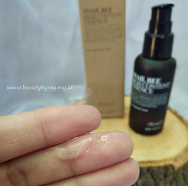 Tekstur Benton Snail Bee high content essence