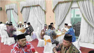 Jalin Silaturahmu dan Tingkatkan Ukuwah  Bupati Pasaman Adakan Bukber Bersama