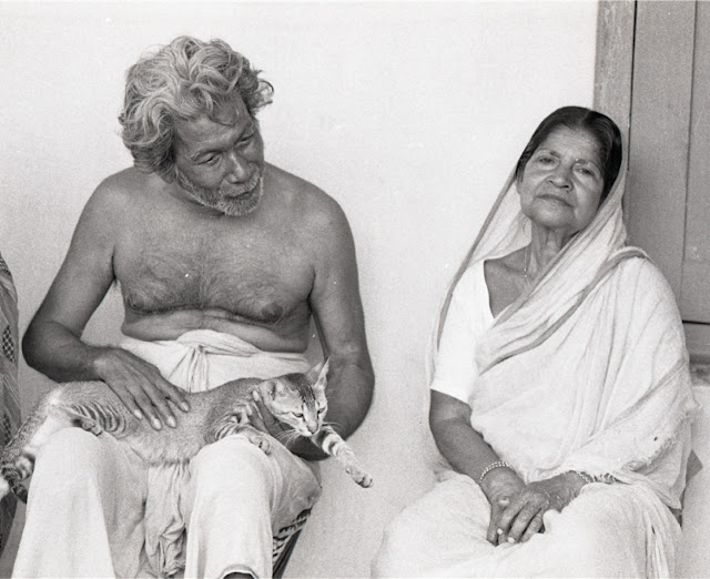 Ramkinkar Baij lived art. From muddy village roots to iconic sculptures, his journey is raw, real, and deeply inspiring. Read the full story on Veritas Times.