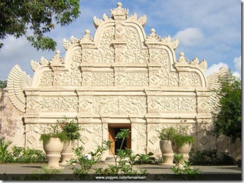 tamansari-1