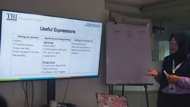 di The Britis Institute Depok, Cibubur, dan Kota Wisata memiliki program rutin setiap tahunnya seperti Holiday English Programme, English Competition and Halloween.