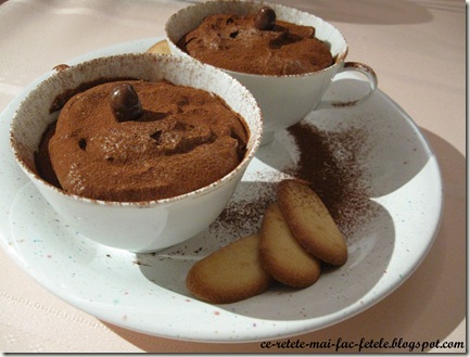 Articole culinare : Spuma de ciocolata ~ Mousse au chocolat