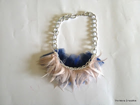 DIY, necklace, diy fashion, fashion, fashionblog, fashionblogger, themorasmoothie, jewelry, diy jewelry, feathers, diyproject, diycraft, craft, handmade, handmade necklace, diyblog, diyblogger