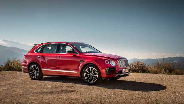 Lamborghini Urus competitor Bentley Bentayga 