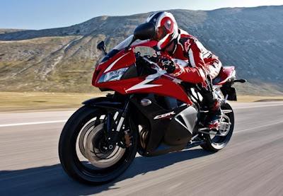 2009 Honda CBR600RR Test Road