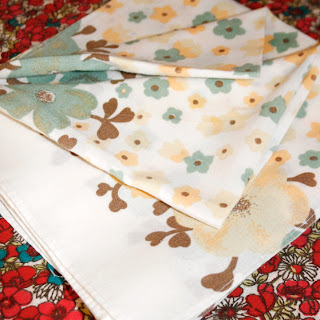 Lot de 3 serviettes de table - Décor fleuri vintage