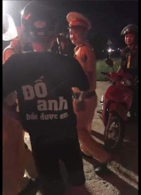 Mặc áo đố anh bắt được em và cái kết 😂