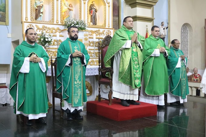 Dois novos vigários paroquiais são acolhidos na Casa da Mãe das Dores em Juazeiro do Norte.