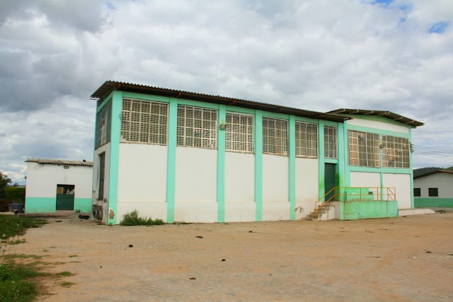 PREFEITURA DE BELO JARDIM INVESTE R$ 200 MIL NA CONSTRUÇÃO DA REDE DE TRATAMENTO DE EFLUENTES E NO GUARDA-CORPO DO ABATEDOURO MUNICIPAL