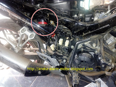 Cara pasang alarm motor pada Honda Sonic