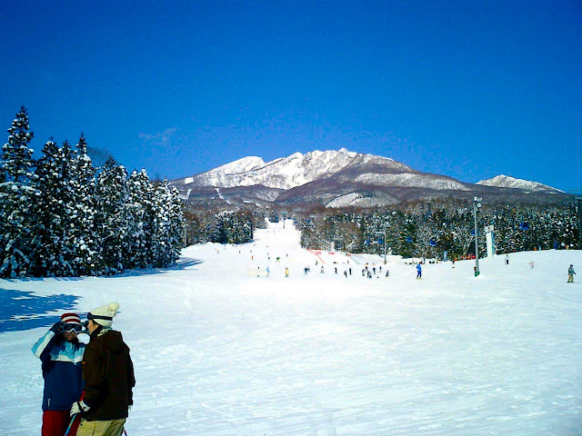 妙高杉之原滑雪場擁有距離妙高山中部超過8.5公里的長坡！