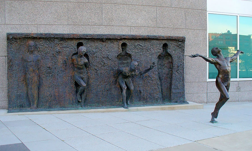42 Of The Most Beautiful Sculptures In The World - Break Through From Your Mold By Zenos Frudakis, Philadelphia, Pennsylvania, Usa