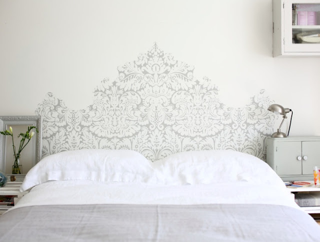 Need Dreamy Bedroom? Try This Creative Headboard