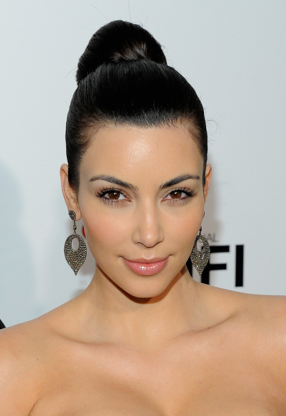 kim kardashian new hair color 2011. kim kardashian hair colour