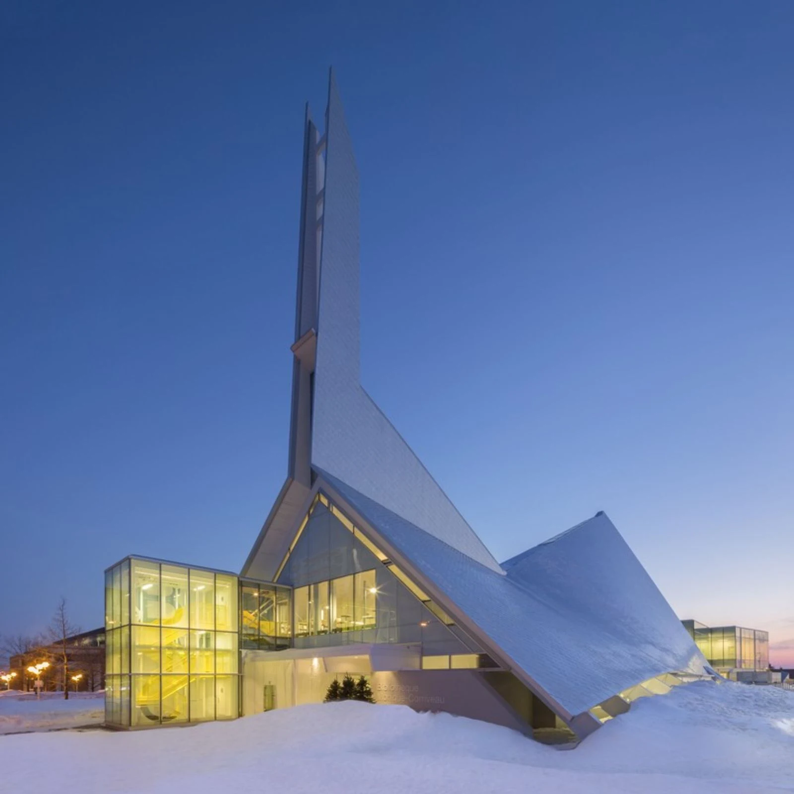 Monique Corriveau Library by Dan Hanganu and Clc