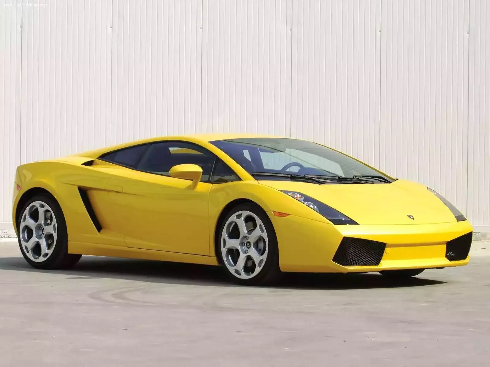 Hình ảnh siêu xe Lamborghini Gallardo 2003 & nội ngoại thất