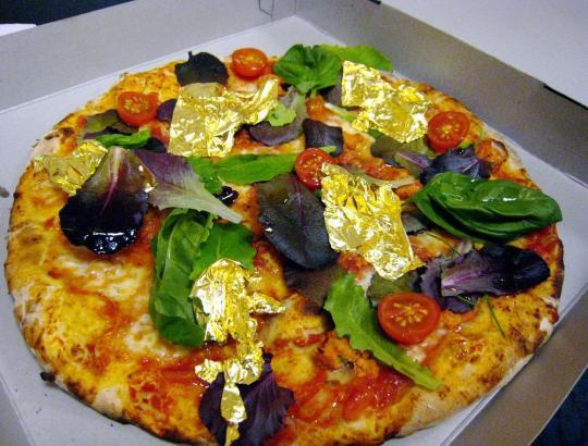 Domenico Crolla’s “Pizza Royale 007”, Most Expensive Foods, Expensive Foods