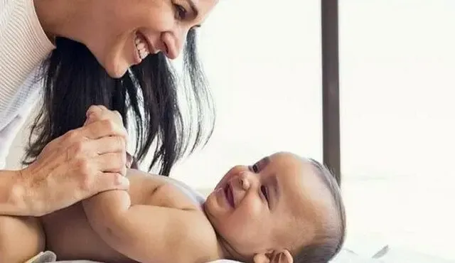 The Ultimate Guide to Raising a Happy,Healthy Baby